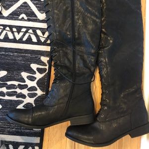 ShoeDazzle Knee High Black Boots